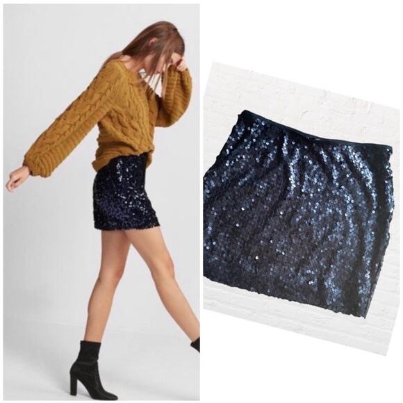Andrew Marc Dresses & Skirts - NEW Marc New York by Andrew Marc black sequined mini skirt
